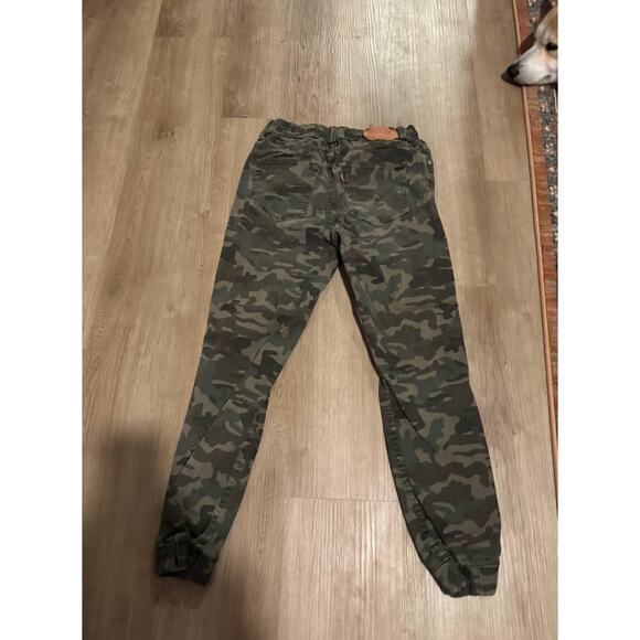 Levi's Military Camo Jogger Style Pants - Picture 3 of 3